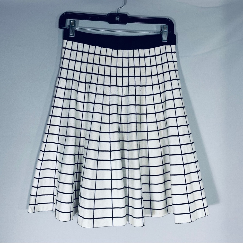 Blk/Wht Windowpane Knit Skirt
